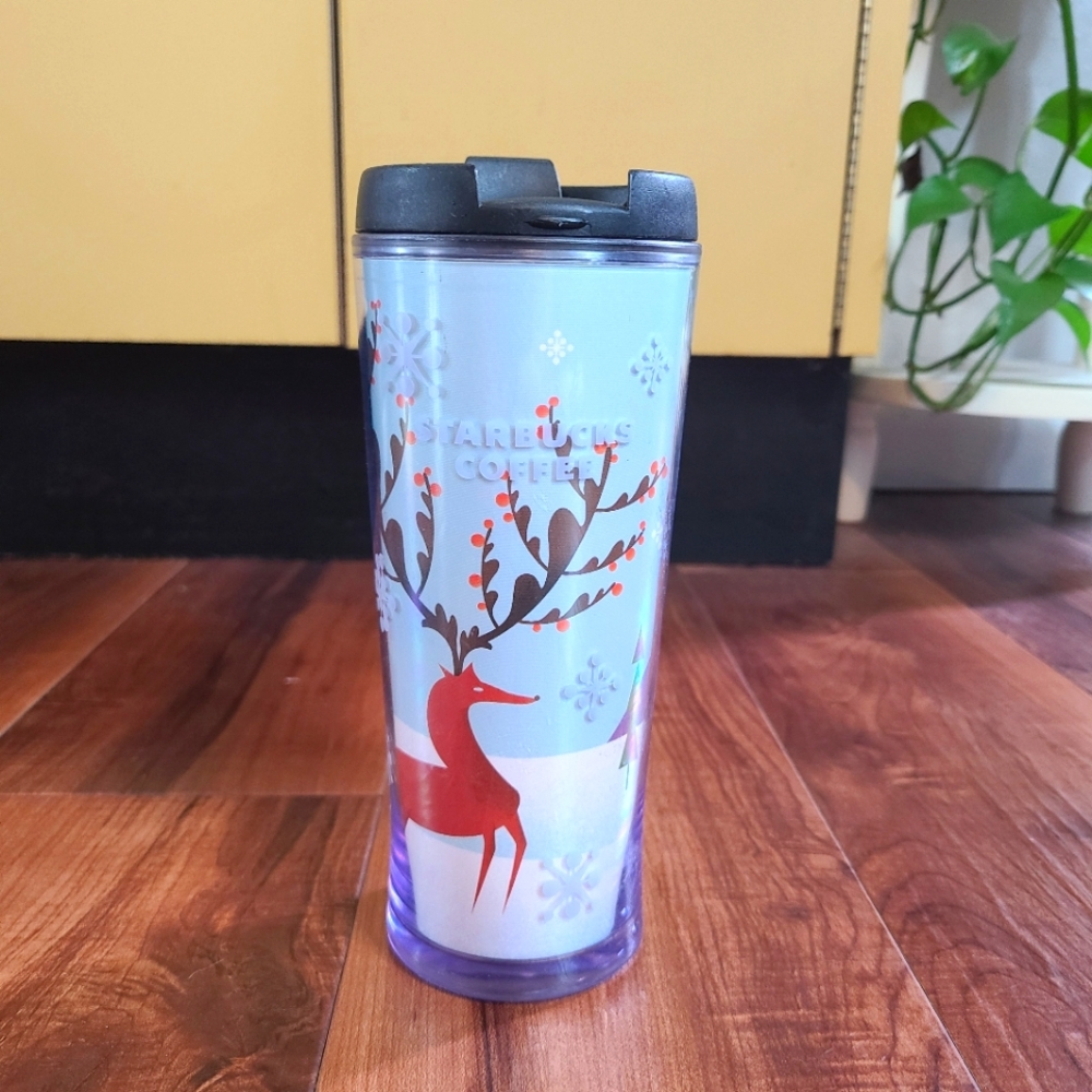 Starbucks 2009 Holiday Christmas Reindeer Plastic Travel Coffee Mug Grande 16 oz